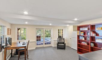 31 Mohawk Dr, Acton, MA 01720