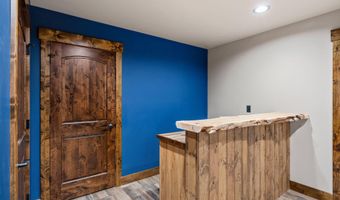 25480 Bachelor Ln, Bend, OR 97701