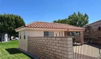 11555 Wedgewood Dr, Apple Valley, CA 92308