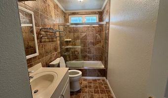 2809 Henry St B, Honolulu, HI 96817