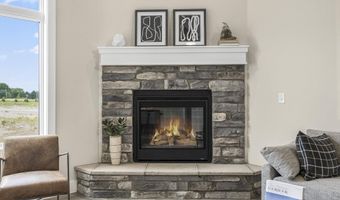 511 Caribou Xing, Auburn, IN 46706