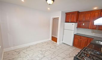 57 Netherwood Dr, Albertson, NY 11507