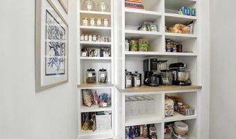 40488 WINDCROFT Ln, Aldie, VA 20105