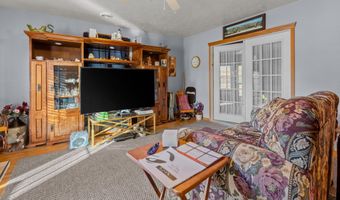 2007 Oakridge Dr, Ava, MO 65608