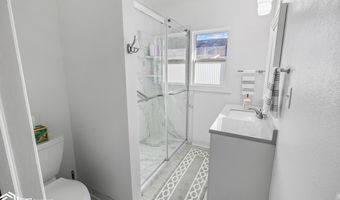 320 S 2Nd St, Albia, IA 52531