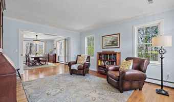 7 Woodfield Rd, Acton, MA 01720