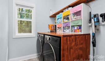 3039 Palm Ave, Charlotte, NC 28205