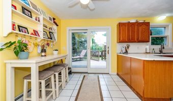 65 Jeri Lynn Cir, Warwick, RI 02886