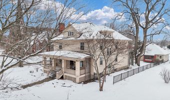 130 S Pine St, Arcola, IL 61910