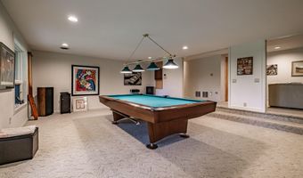 15 Inverness Rd, Falmouth, ME 04105