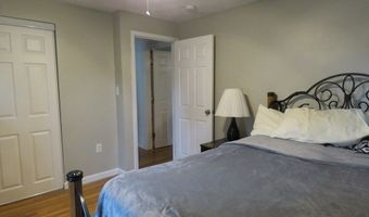 28 Savoy St, Billerica, MA 01862