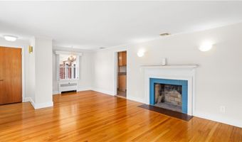 67 Vancouver Ave, Warwick, RI 02886