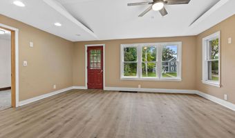 108 POND St, Amherst, WI 54406