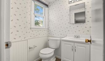 1112 Berkeley Ave, Beachwood, NJ 08722