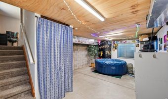 8241 W Pomona Dr, Arvada, CO 80005