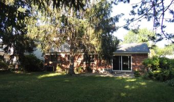 2098 Yorktown Dr, Ann Arbor, MI 48105
