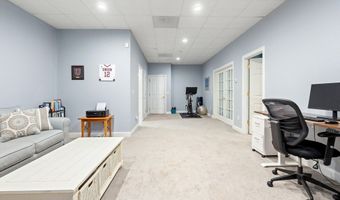 32 Bobby Jones Dr 32, Andover, MA 01810