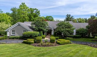 330 N Countryside Dr, Ashland, OH 44805