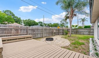 92 W 13TH St, Atlantic Beach, FL 32233