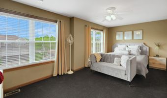 1491 Lancaster Ln, Algonquin, IL 60102