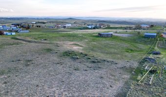 2 Cameo Rd, Douglas, WY 82633
