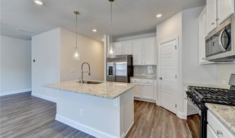 212 Station Overlook Dr, Auburn, GA 30011