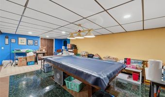 409 Mayfair Dr, Ballwin, MO 63011