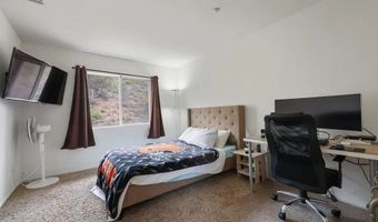 2176 Pointe Pkwy, Spring Valley, CA 91978