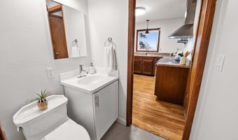 410 Pleasant Ave, Astoria, OR 97103