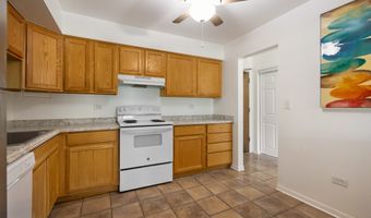 2214 S Goebbert Rd 178, Arlington Heights, IL 60005