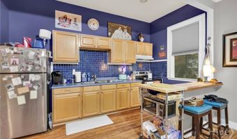 309 E Duffy St, Savannah, GA 31401