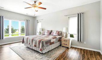 1092 Walnut Ave 117 Bld E, Riverside, IA 52327
