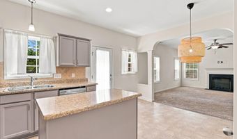 133 Star Ct, Aberdeen, NC 28315