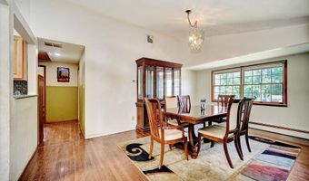 10 7th St, Aberdeen, NJ 07747