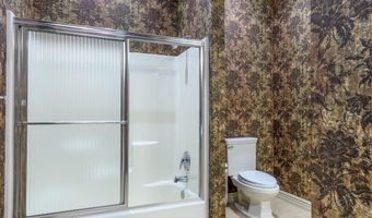 20478 Lawrence 2180, Aurora, MO 65605