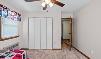 121 Maltbie Dr, Amsterdam, NY 12010