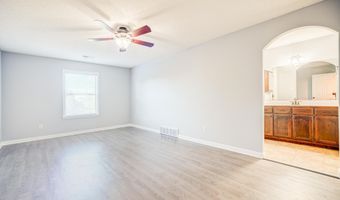 6450 WELLS Grv, Bartlett, TN 38135
