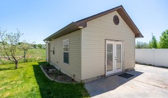 5477 Barton Cir, Ammon, ID 83406