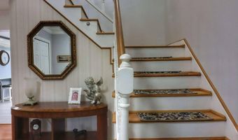 111 Windswept Dr E, Amsterdam, NY 12010