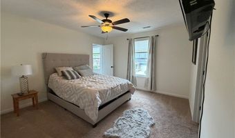 987 Hawkin Ln, Aurora, OH 44202