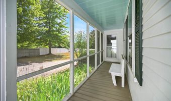 36 CHESTER St, Chester, NH 03036