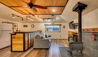 407 N DUBOIS Rd, Ariel, WA 98603