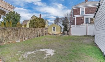 19 Greene Ln, Newport, RI 02840