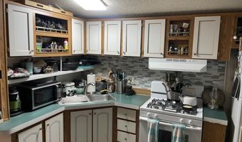 260 S Land Ave 17, Benson, AZ 85602