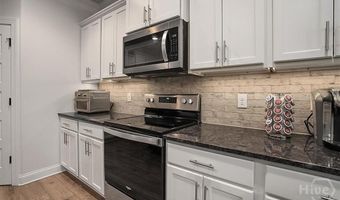 297 Woodbury Ln, Hull, GA 30646