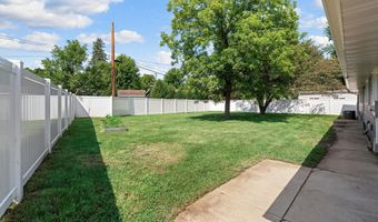 105 21st St NW, Austin, MN 55912