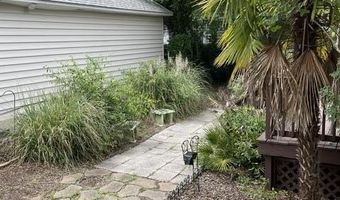 6 Stono Ct, Beaufort, SC 29902