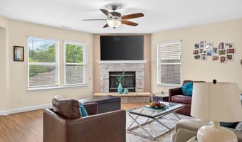 1811 Sonesta Ln, Indianapolis, IN 46217