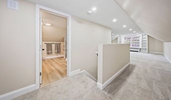 90 Battle St, Bristol, CT 06010