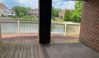 3475 Torrey Pines Dr, Akron, OH 44333